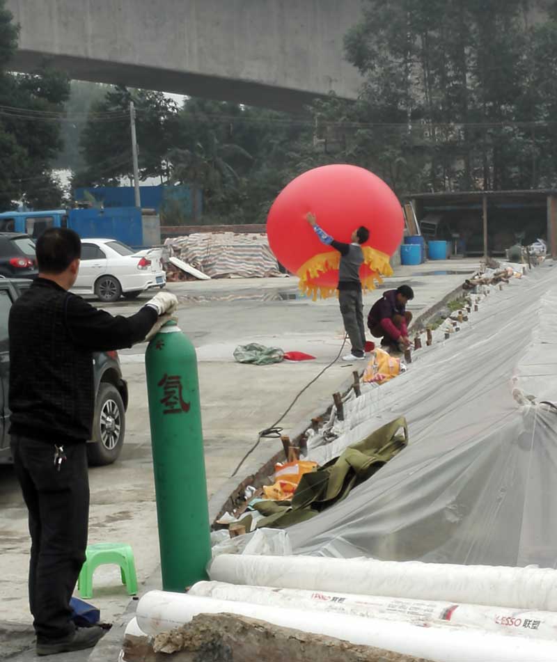 氢气充灯笼气球
