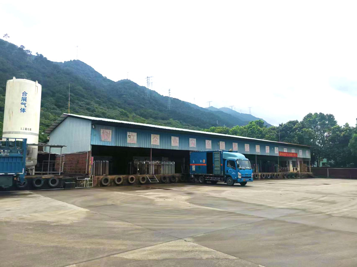 合展工业气体厂区一角